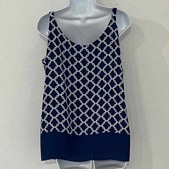 Chico’s Top Size 1 - Picture 4 of 10